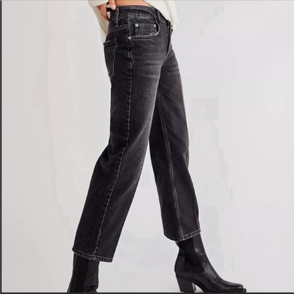 Free People Denim - Free People Lucia Low-Rise Ankle Crop Jeans